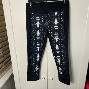 Fabletics Tie-Dye Print Capri Leggings